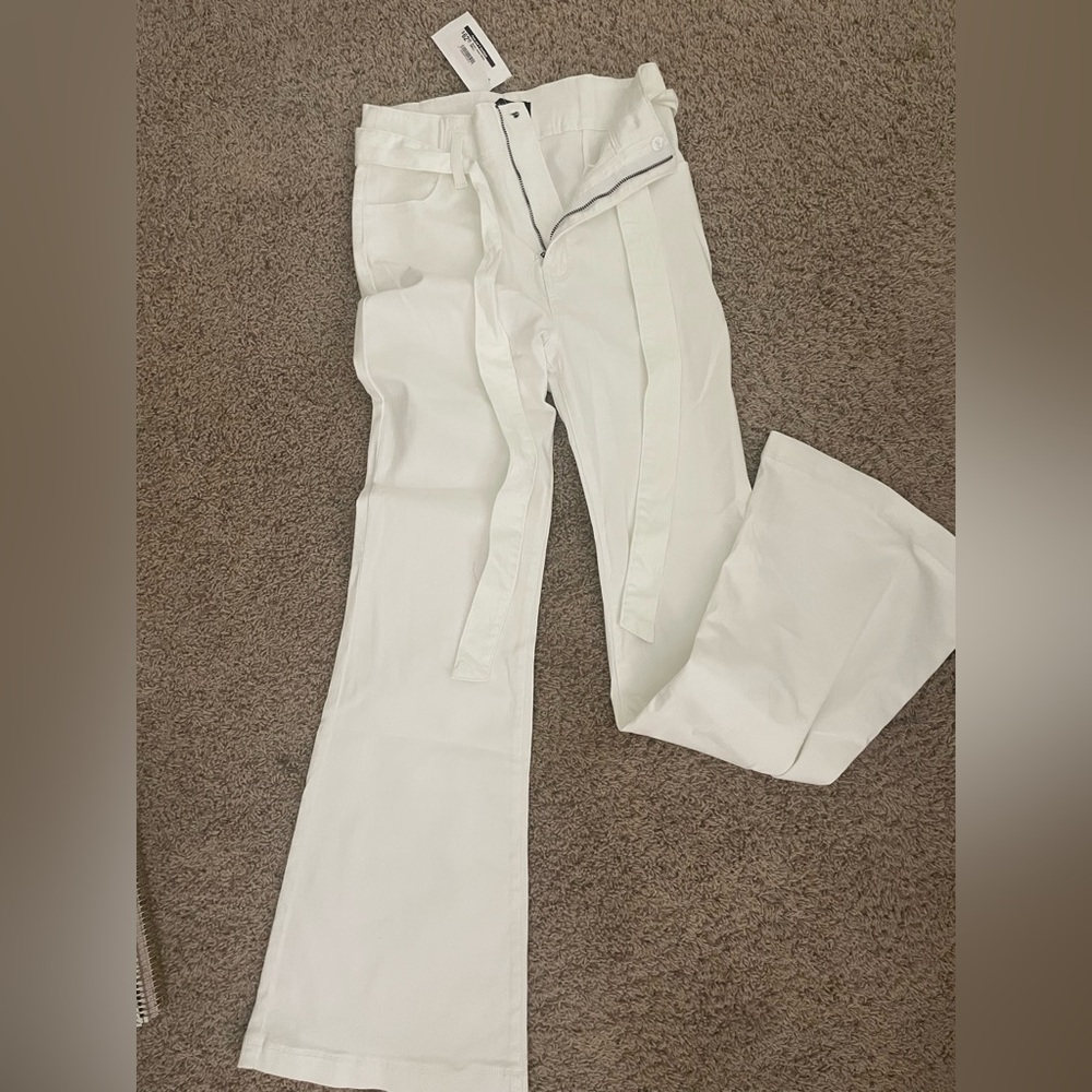 White pants posh&p